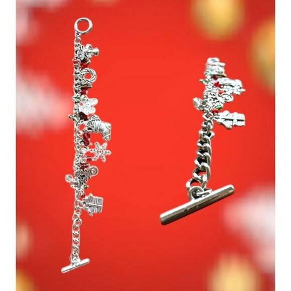 Christmas Charm Bracelet New Rudolph Stocking Wreath Snowflake Gift Pres… - Picture 10 of 11